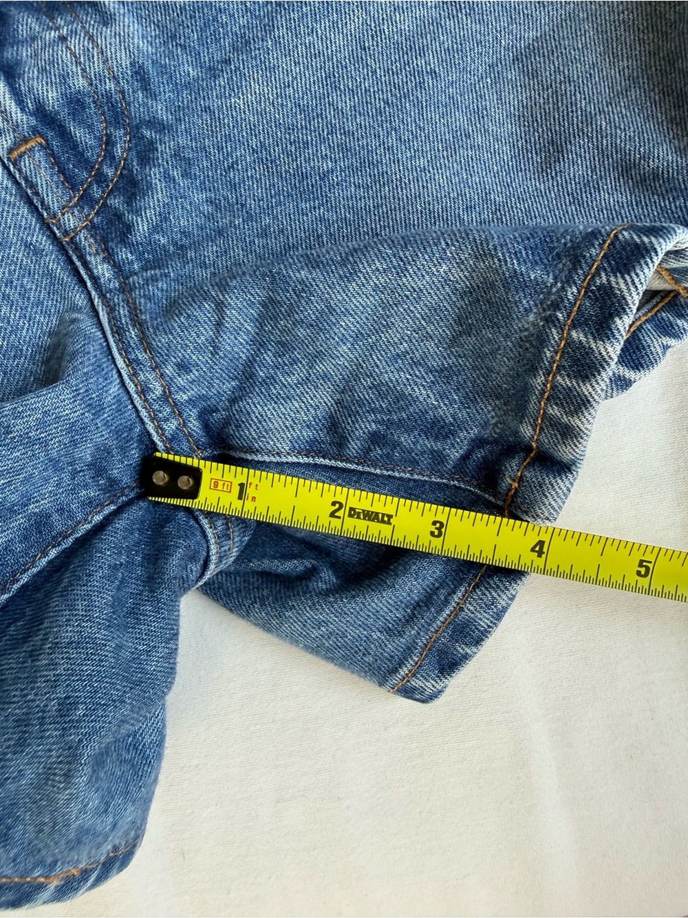Agolde Light Wash High-Rise Button-Fly Denim Shorts - Picture 7 of 7
